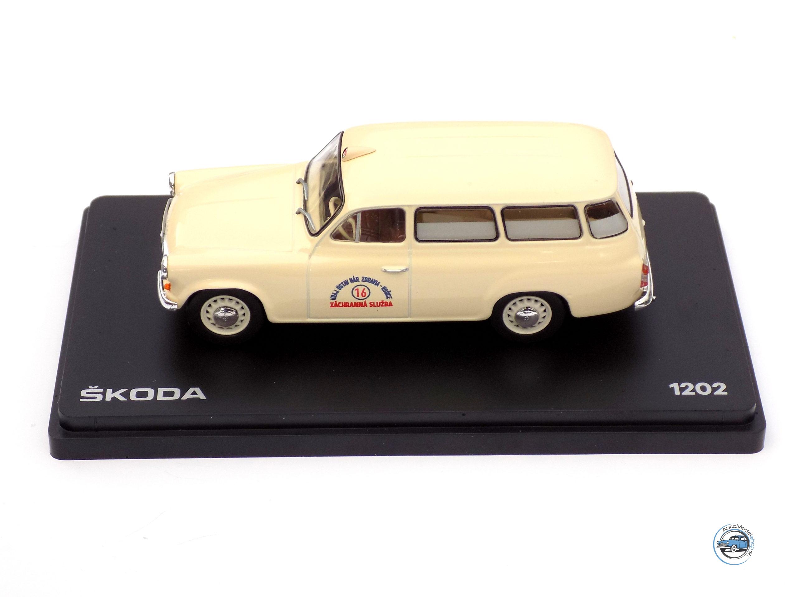 ŠKODA 1202 - Sanitka - Ambulance - Krajský ústav národného zdravia KOŠICE - 1:43 - Image 3