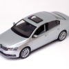 VOLKSWAGEN PASSAT B7 - 1:43 Schuco