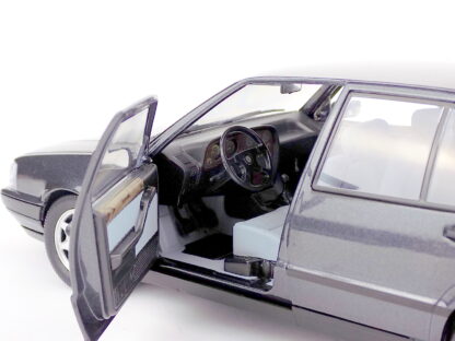 LANCIA THEMA TURBO 16V LX 2S 1991 - 1:18 MITICA - Image 5