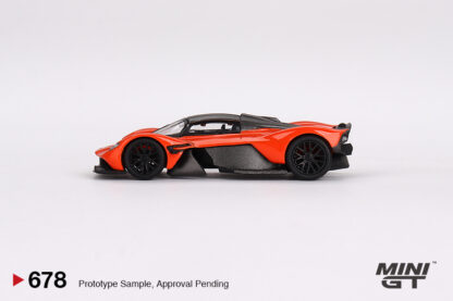 ASTON MARTIN VALKYRIE 2021 - 1:64 MiniGT - Image 4