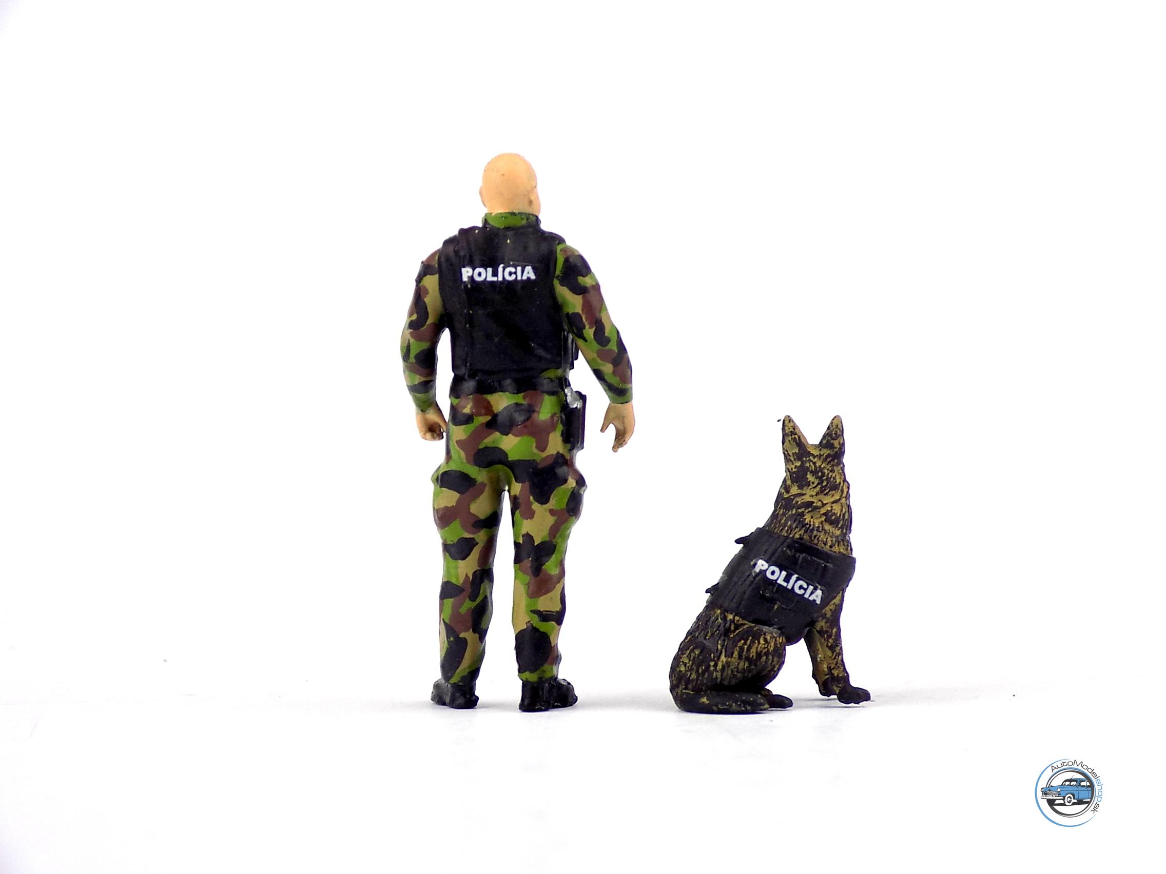 Policajný kynológ + služobný pes – Služobná kynologia PZ SR ( set figúrok ) 1:43 Typ 1 - Image 3