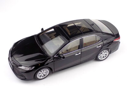 TOYOTA CAMRY 1:18 PAUDI - Image 6