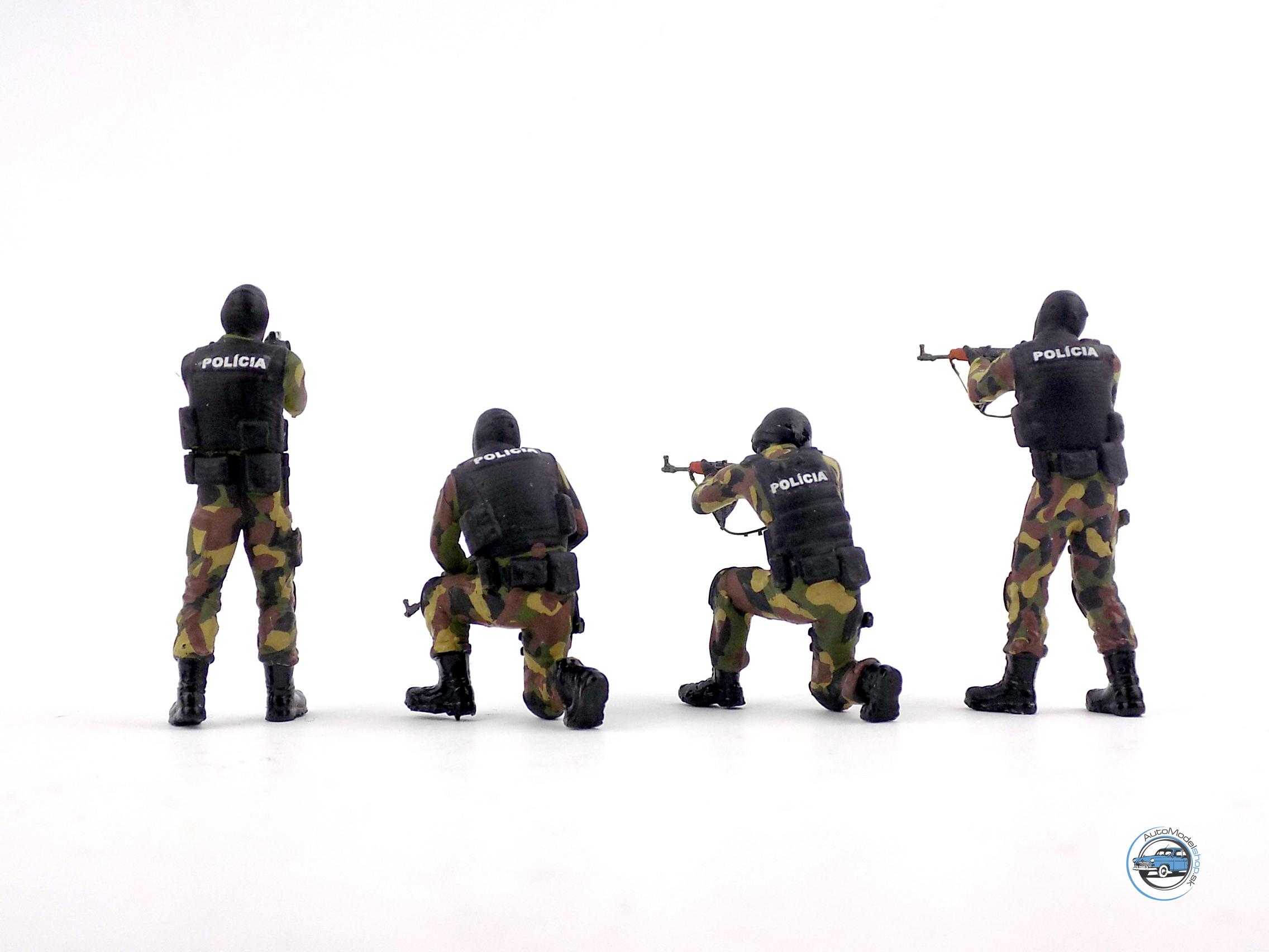 Sada figuriek policajtov "Kukláči" - 1:43 - Image 3