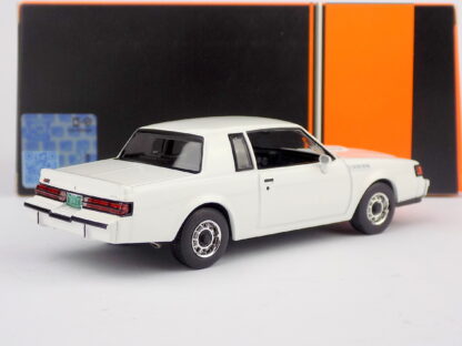 BUICK GRAND NATIONAL 1987 - 1:43 IXO - Image 3