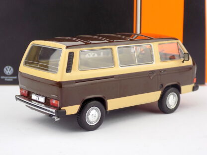 VOLKSWAGEN T3 CARAVELLE MINIBUS 1981 - 1:43 IXO - Image 3