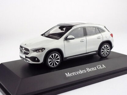 MERCEDES BENZ GLA-CLASS (H247) 2020 - 1:43 SPARK - Image 2