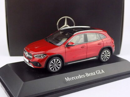 MERCEDES BENZ GLA-CLASS (H247) 2020 - 1:43 SPARK