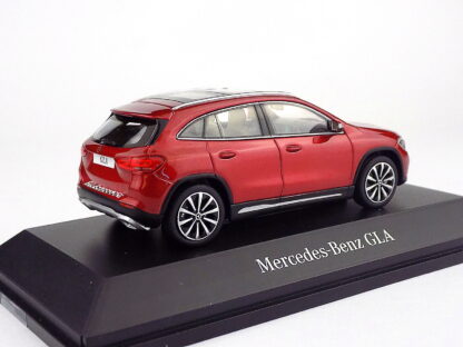 MERCEDES BENZ GLA-CLASS (H247) 2020 - 1:43 SPARK - Image 3