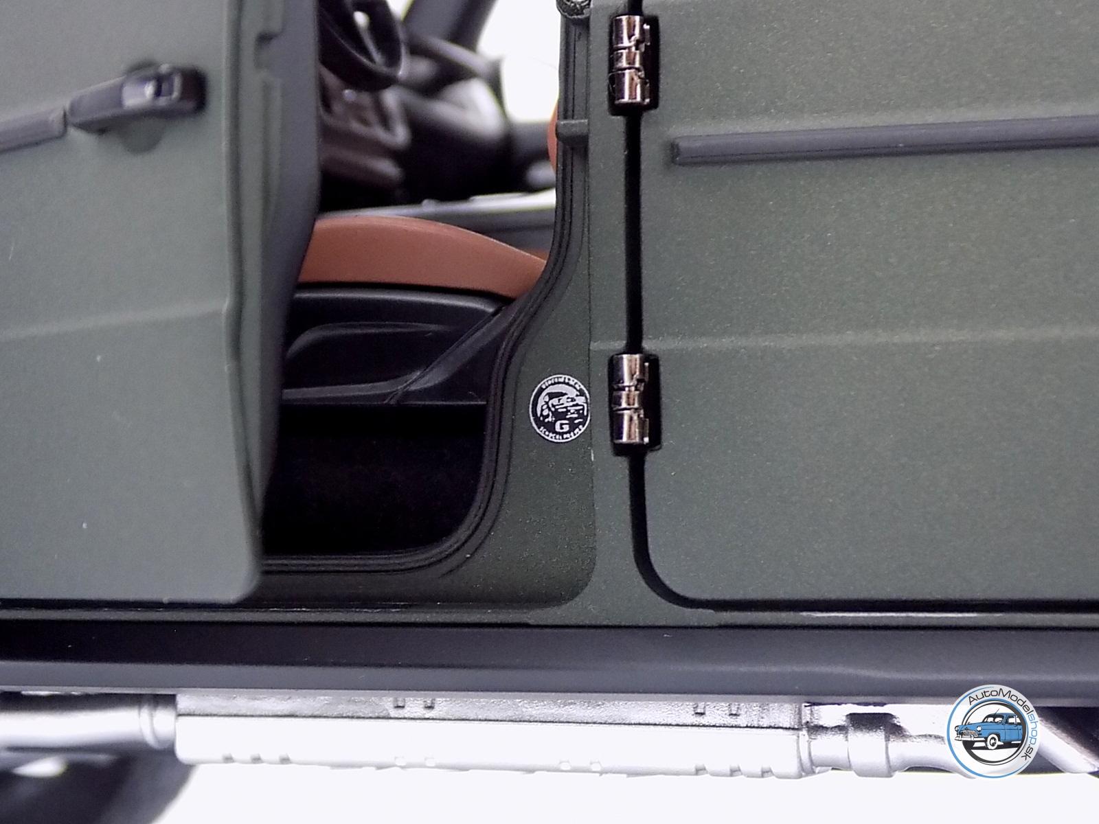 MERCEDES BENZ G CLASS PROFESIONAL LINE W465 - 1:18 NOREV DEALER EDITION - Image 10