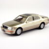 LEXUS LS400 - 1:64 TARMAC WORKS - Image 2