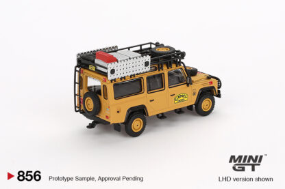 Land Rover Defender 110 1989 Camel Trophy Amazon Team Turkey  Exclusive 1:64 MiniGT - Image 3