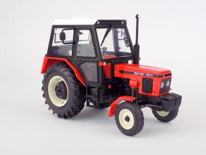 ZETOR 7211 2WD  1961 - 1:32 UNIVERSAL HOBBIES - Image 5