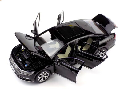 VOLKSWAGEN PASSAT B8 1:18 PAUDI - Image 7