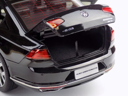 VOLKSWAGEN PASSAT B8 1:18 PAUDI - Image 11