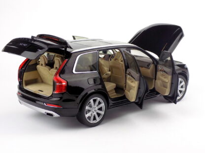 VOLVO XC90 1:18 PAUDI - Image 7