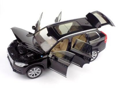 VOLVO XC90 1:18 PAUDI - Image 8