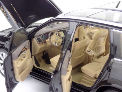 VOLVO XC90 1:18 PAUDI - Image 9
