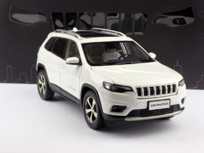 JEEP CHEROKEE 1:18 PAUDI - Image 2