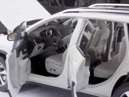 JEEP CHEROKEE 1:18 PAUDI - Image 6