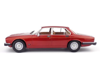 JAGUAR XJ SIII 1979 - 1:18 MCG - Image 2