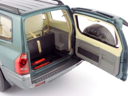 MITSUBISHI PAJERO 3.5L V6 V73 2006 - 1:18 SUN STAR - Image 6