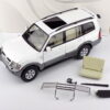 MITSUBISHI PAJERO 3.5L V6 V73 2006 - 1:18 SUN STAR - Image 3