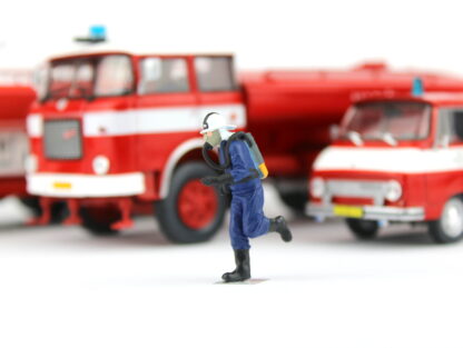 Figúrka z edície HASIČI - typ7 1:43