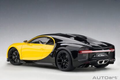 BUGATTI CHIRON 2017 - 1:18 AUTOART - Image 3