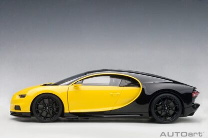 BUGATTI CHIRON 2017 - 1:18 AUTOART - Image 4