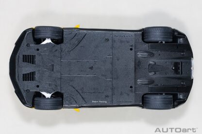 BUGATTI CHIRON 2017 - 1:18 AUTOART - Image 9