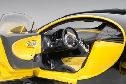 BUGATTI CHIRON 2017 - 1:18 AUTOART - Image 10