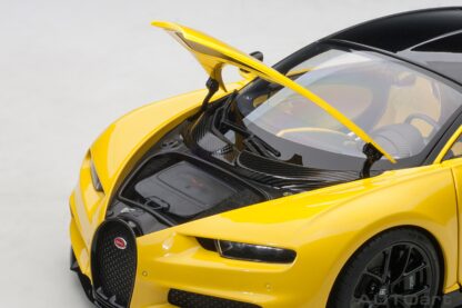 BUGATTI CHIRON 2017 - 1:18 AUTOART - Image 12