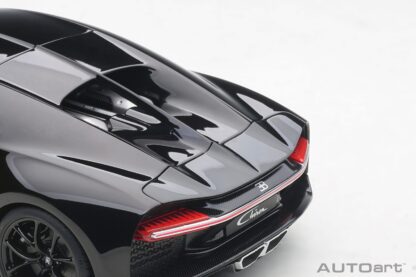 BUGATTI CHIRON 2017 - 1:18 AUTOART - Image 16