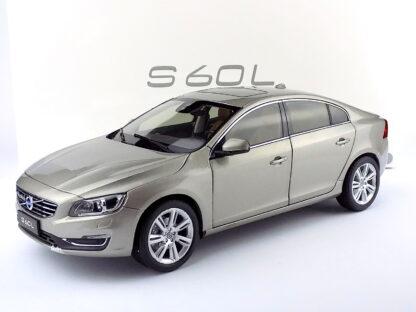VOLVO S60L - 1:18 PAUDI