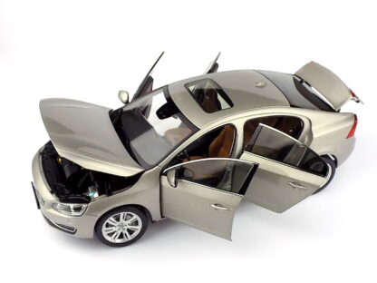 VOLVO S60L - 1:18 PAUDI - Image 5