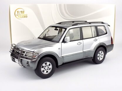 MITSUBISHI PAJERO 3.5L V6 V73 2006 – 1:18 SUN STAR - Image 2