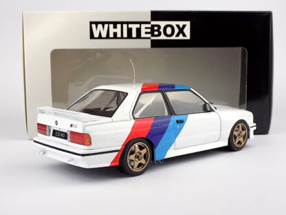 BMW RAD 3 M3 (E30) 1989 - 1:24 WHITEBOX - Image 2