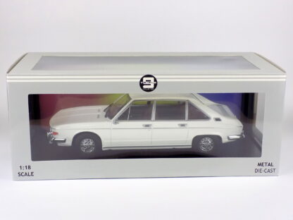 TATRA 613 1979 - 1:18 TRIPLE 9 - Image 5