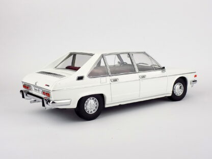 TATRA 613 1979 - 1:18 TRIPLE 9 - Image 4