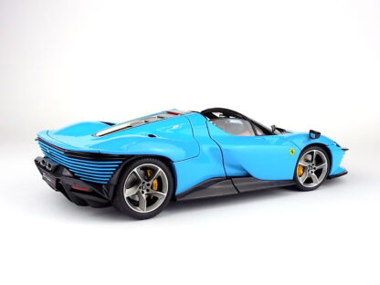 ERRARI DAYTONA SP3 2022 - 1:18 BBURAGO - Image 3