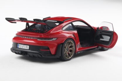 PORSCHE 911 992 GT3 RS COUPE 2024 - 1:18 SOLIDO - Image 4