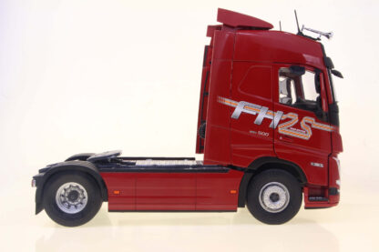 VOLVO FH25 750 GLOBETROTTER XL 25-ROČNÁ EDÍCIA - 1:24 SOLIDO - Image 3