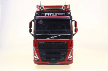 VOLVO FH25 750 GLOBETROTTER XL 25-ROČNÁ EDÍCIA - 1:24 SOLIDO - Image 5