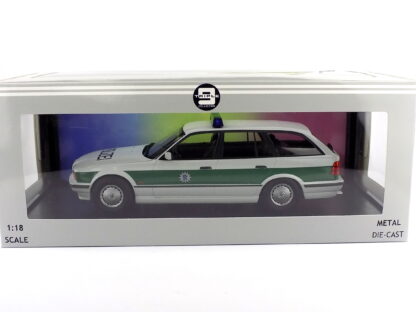 BMW 5 TOURING (E34)  POLÍCIA NEMECKO 1996 - 1:18 TRIPLE9 - Image 6
