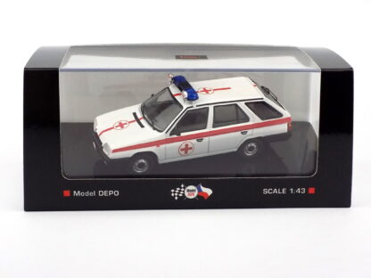 ŠKODA FORMAN AMBULANCE ZÚNZ 1990 - 1:43 IXO/CAL - Image 6
