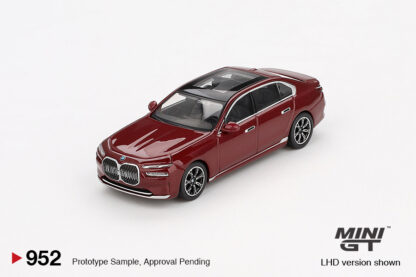 BMW i7 xDrive60 - 1:64 MiniGT - Image 2