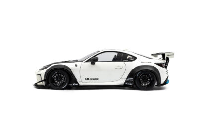 TOYOTA GR86 LBWK BODYKIT COUPE 2024 - 1:18 SOLIDO - Image 2