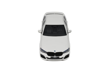 BMW 545E X DRIVE SALOON M SPORT ALPINE WHITE III 2023 - 1:18 GT SPIRIT - Image 2