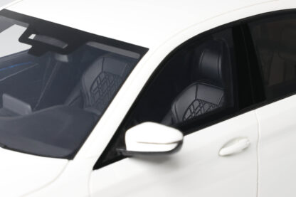 BMW 545E X DRIVE SALOON M SPORT ALPINE WHITE III 2023 - 1:18 GT SPIRIT - Image 10