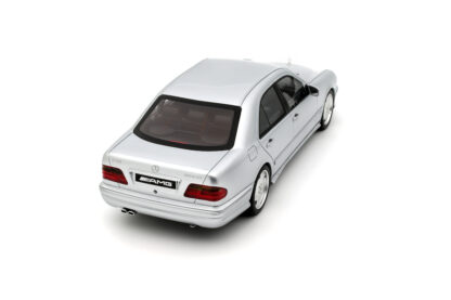 MERCEDES BENZ E55 AMG W210 2001 - 1:18 OTTOMobile - Image 4